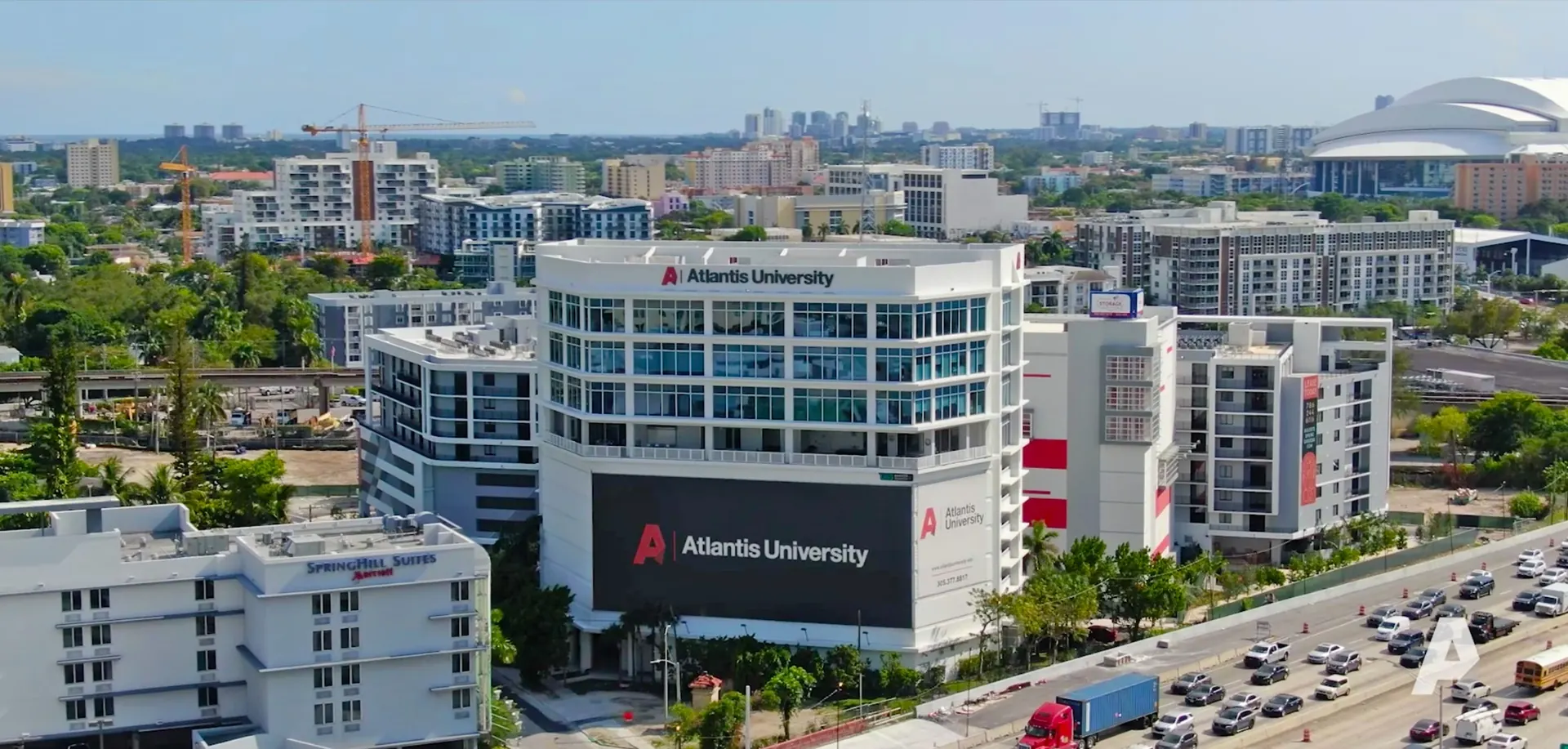Campus de Atlantis University en Miami, Florida